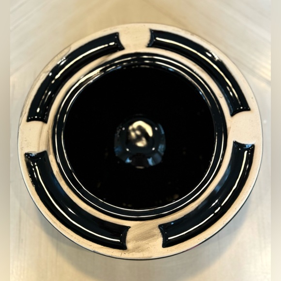 NWOT!! LIMITED EDITION!! Large 8.75" Arturo Fuente Porcelain Cigar Ashtray Black - Picture 10 of 10